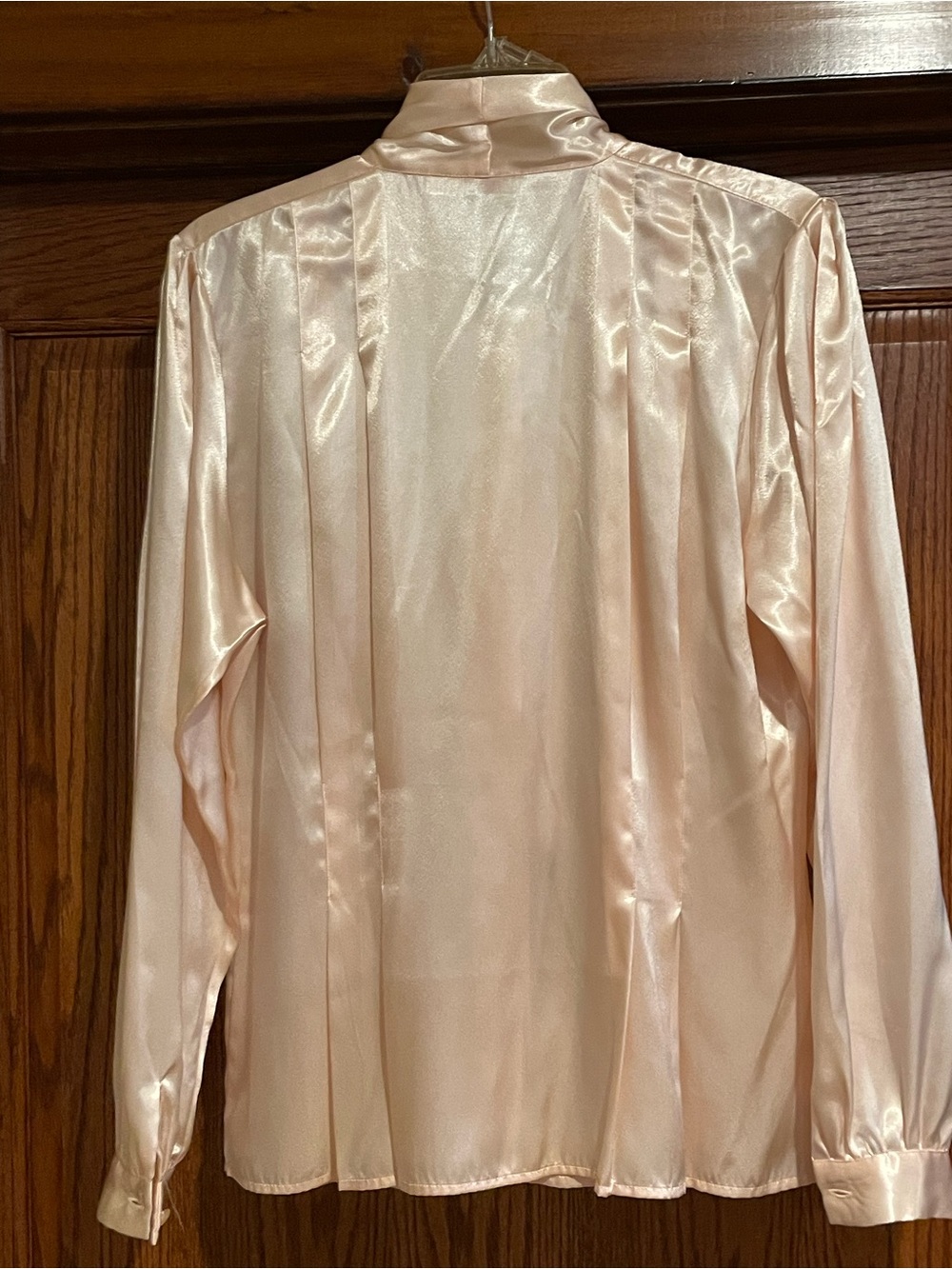 Vintage 1980's TESS Paris-Milano, Pink Satin Bow-Neck Blouse, Size 10, Flawless - Picture 4 of 13